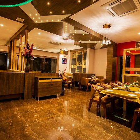Hotel Prabha Palace Ahmednagar Extérieur photo