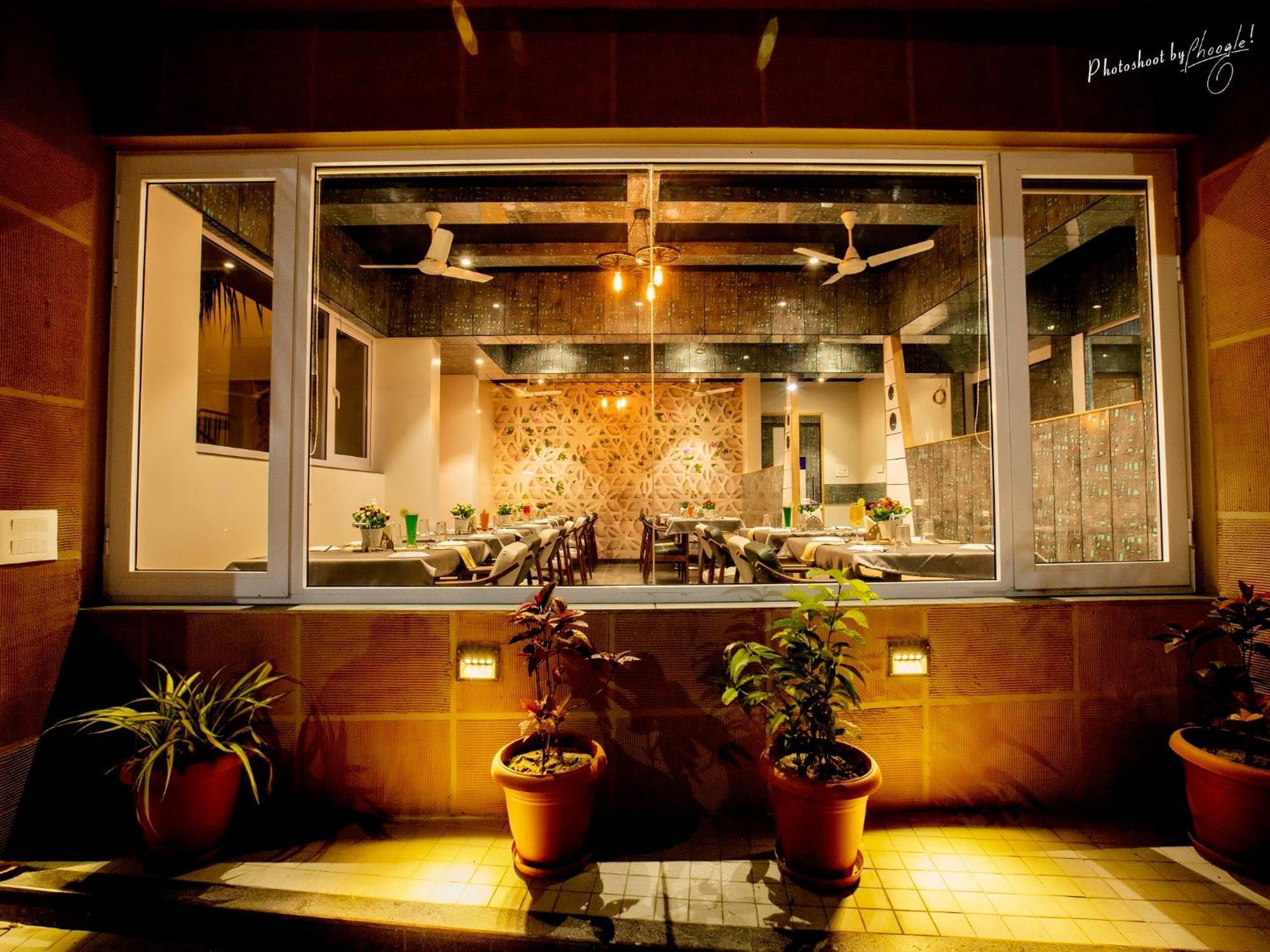 Hotel Prabha Palace Ahmednagar Extérieur photo
