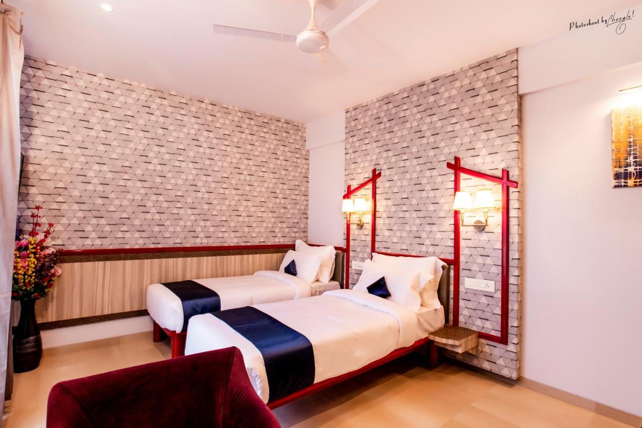 Hotel Prabha Palace Ahmednagar Extérieur photo