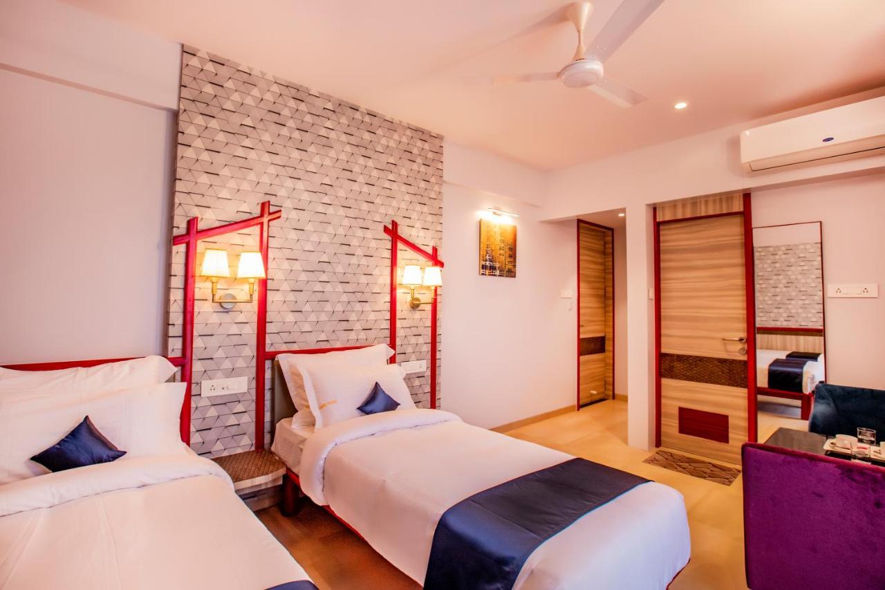 Hotel Prabha Palace Ahmednagar Extérieur photo
